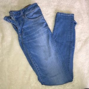 Stretchy skinny jeans